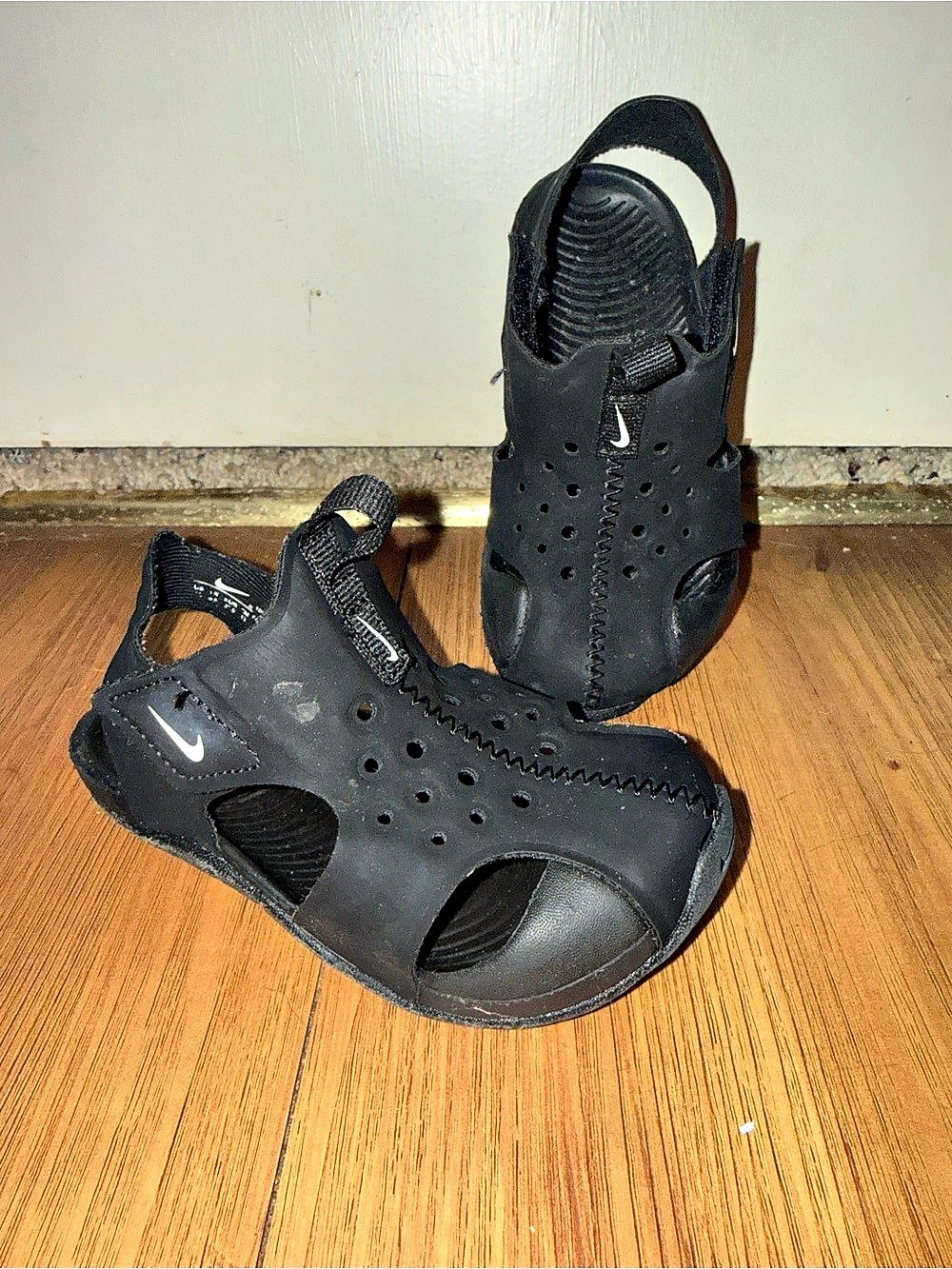 Nike Sunray Protect 2 Black Girls US 3Y Sandals